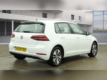Used Volkswagen Golf 2019 for sale - 77224839: Photo