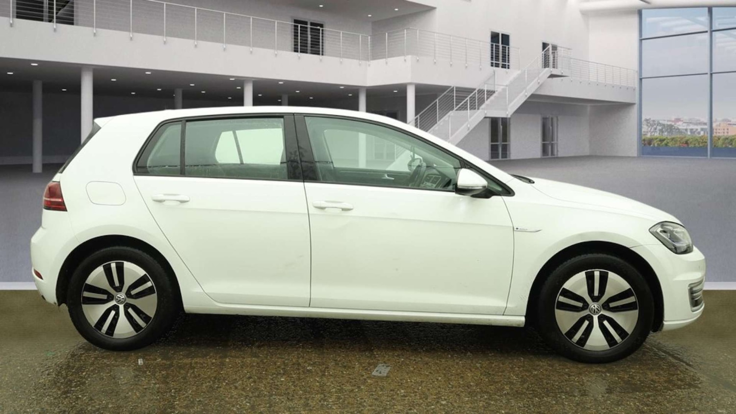 Used Volkswagen Golf 2019 for sale - 77224839: Photo 5