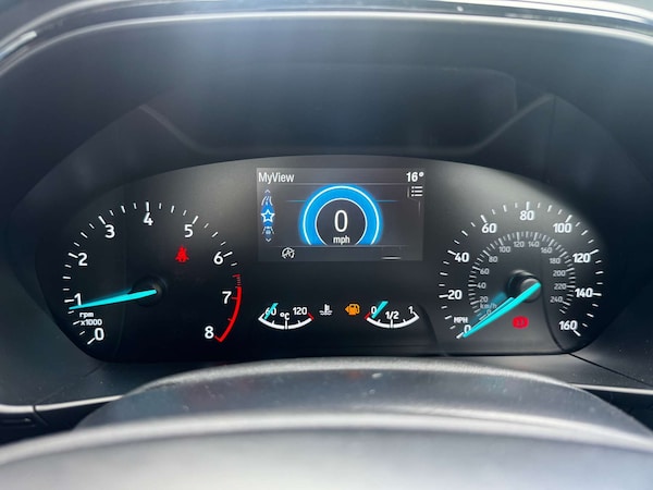 Used Ford Focus 2020 for sale - 75617399: Photo 31