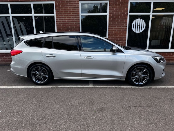 Used Ford Focus 2020 for sale - 75617399: Photo 3
