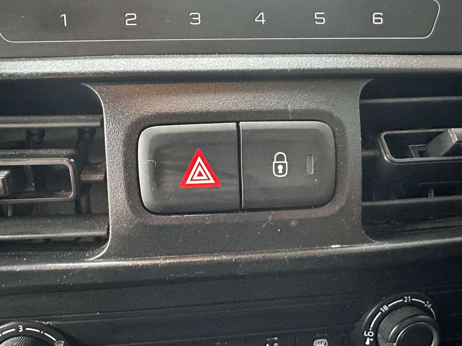 Used Citroen Berlingo 2019 for sale - 75627396: Photo 36