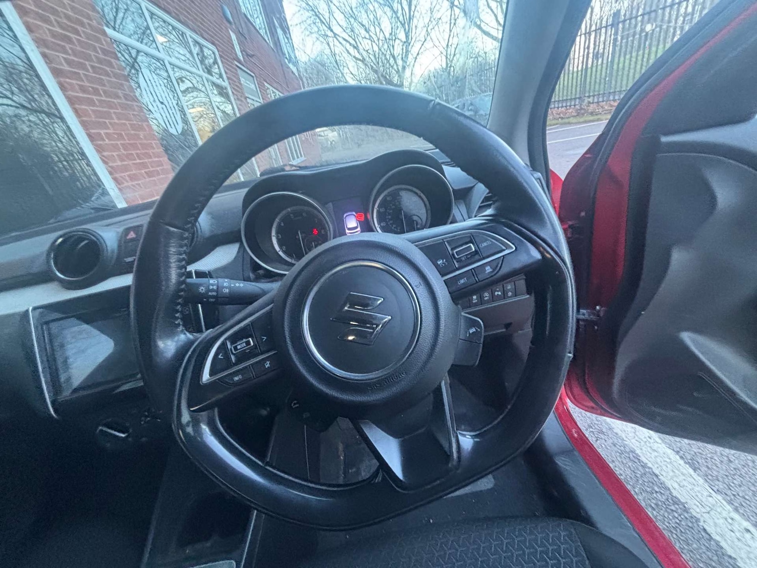 Used Suzuki Swift 2021 for sale - 77357568: Photo 28