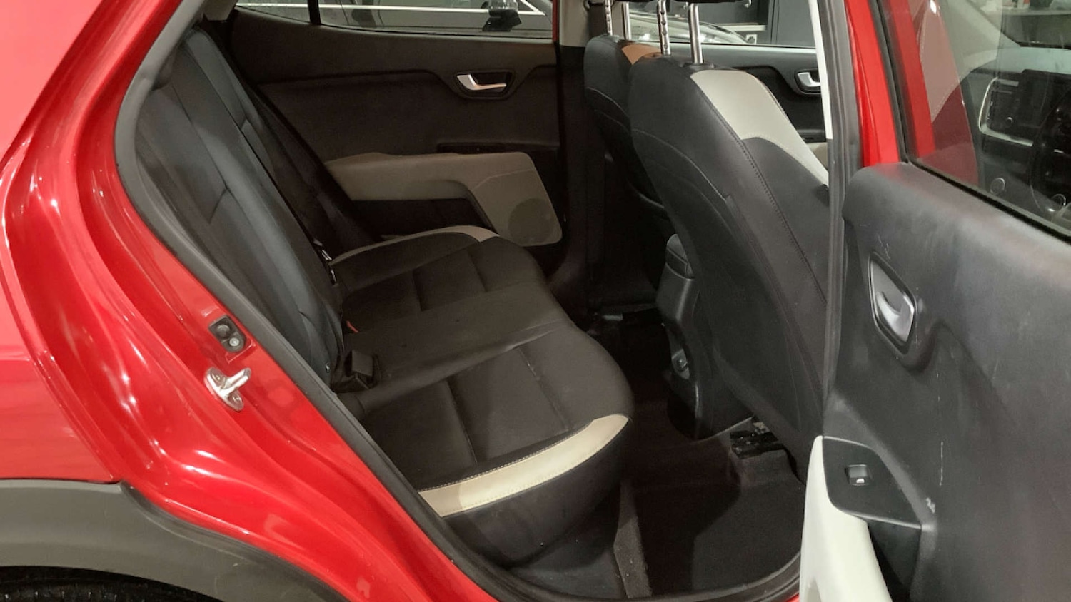 Used Kia Stonic 2019 for sale - 77228431: Photo 8