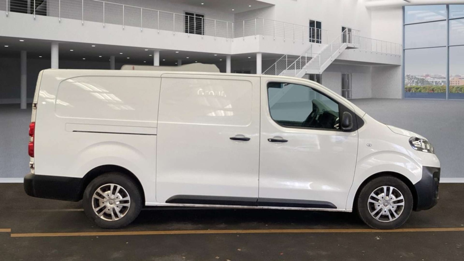 Used Vauxhall Vivaro 2020 for sale - 77682118: Photo 5