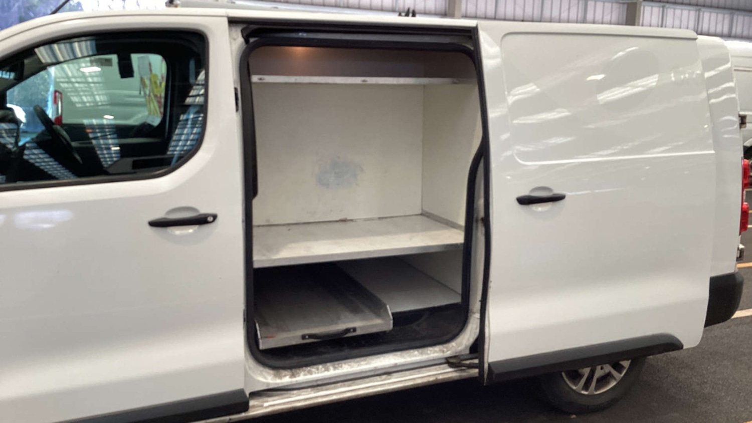 Used Vauxhall Vivaro 2020 for sale - 77682118: Photo 8