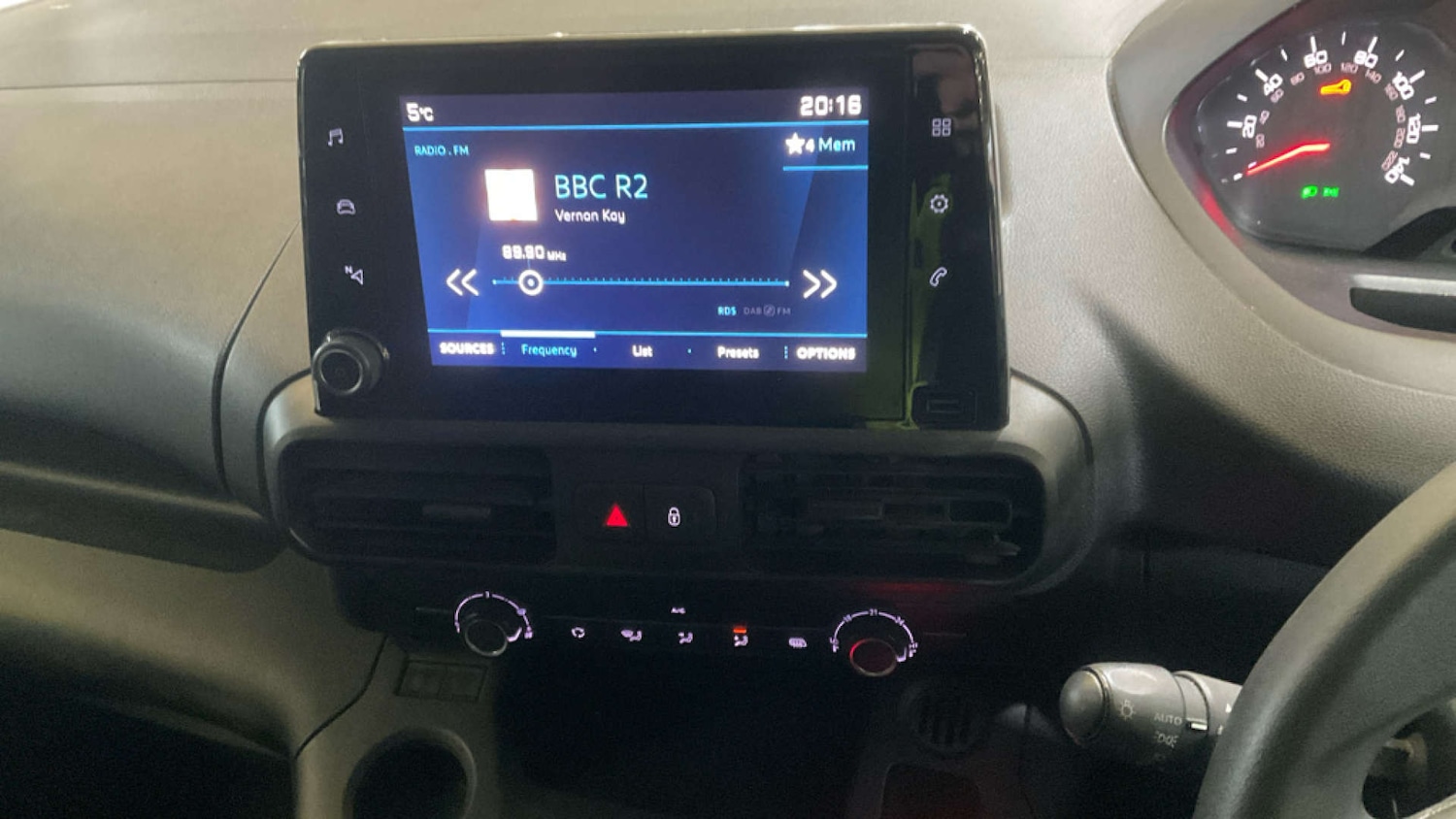 Used Peugeot Partner 2020 for sale - 77061755: Photo 11