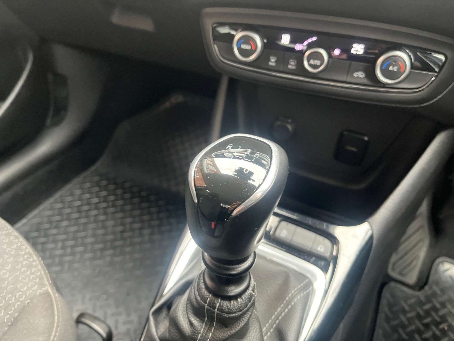 Used Vauxhall Crossland X 2019 for sale - 76601159: Photo 20