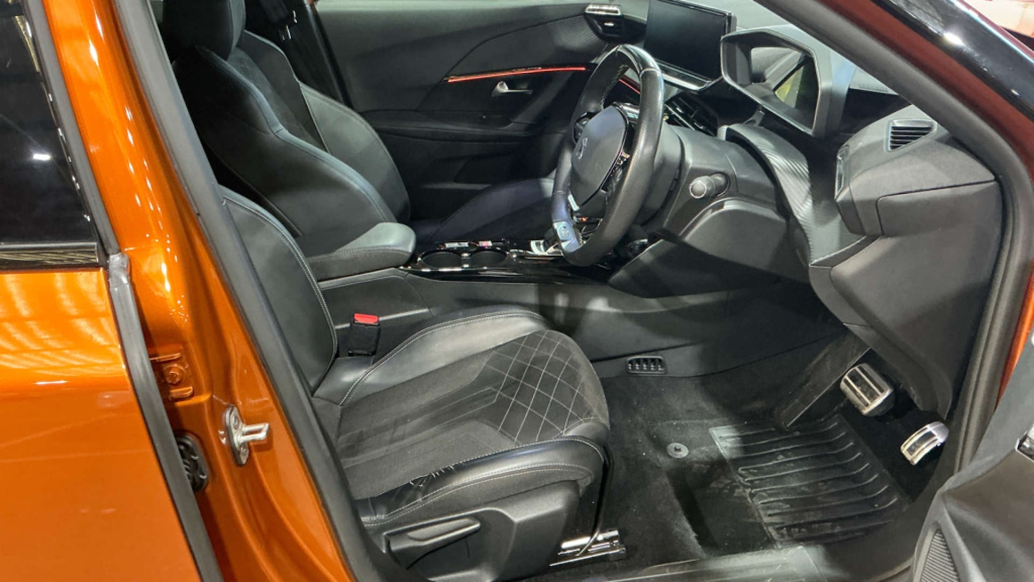 Used Peugeot 2008 2021 for sale - 78112451: Photo 9