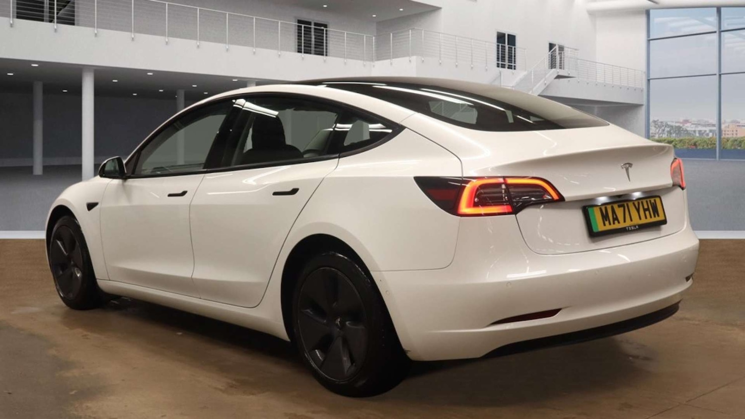 Used Tesla Model 3 2021 for sale - 77277608: Photo 3