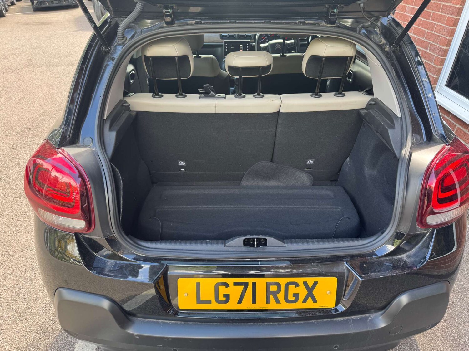 Used Citroen C3 2021 for sale - 76277626: Photo 10