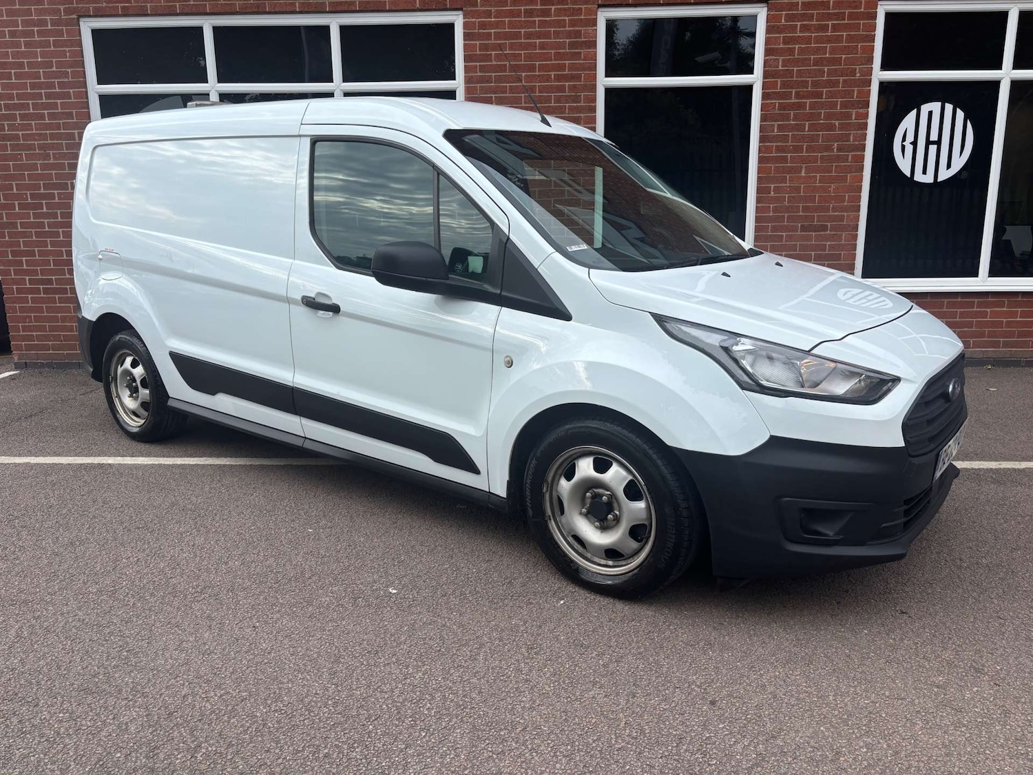 Used Ford Transit Connect 2020 for sale - 76277782: Photo 1