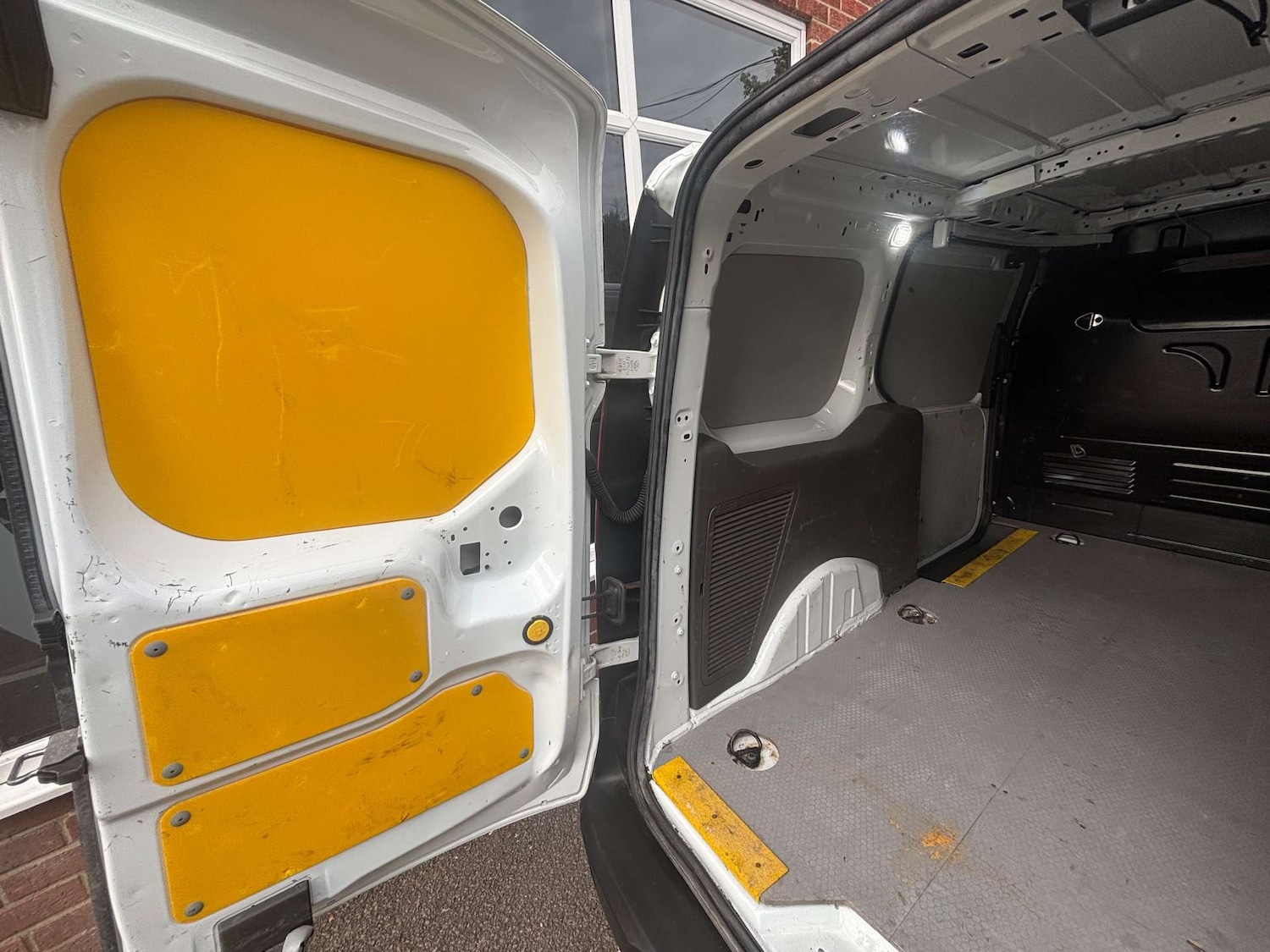 Used Ford Transit Connect 2020 for sale - 76277782: Photo 20