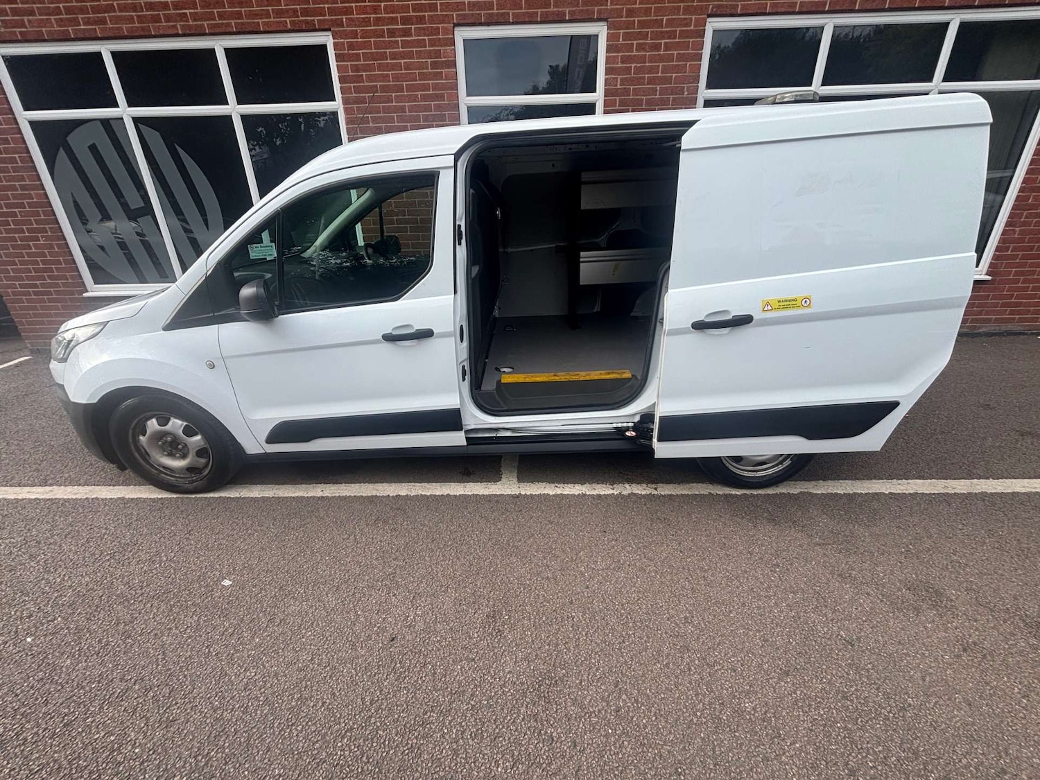 Used Ford Transit Connect 2020 for sale - 76277782: Photo 8