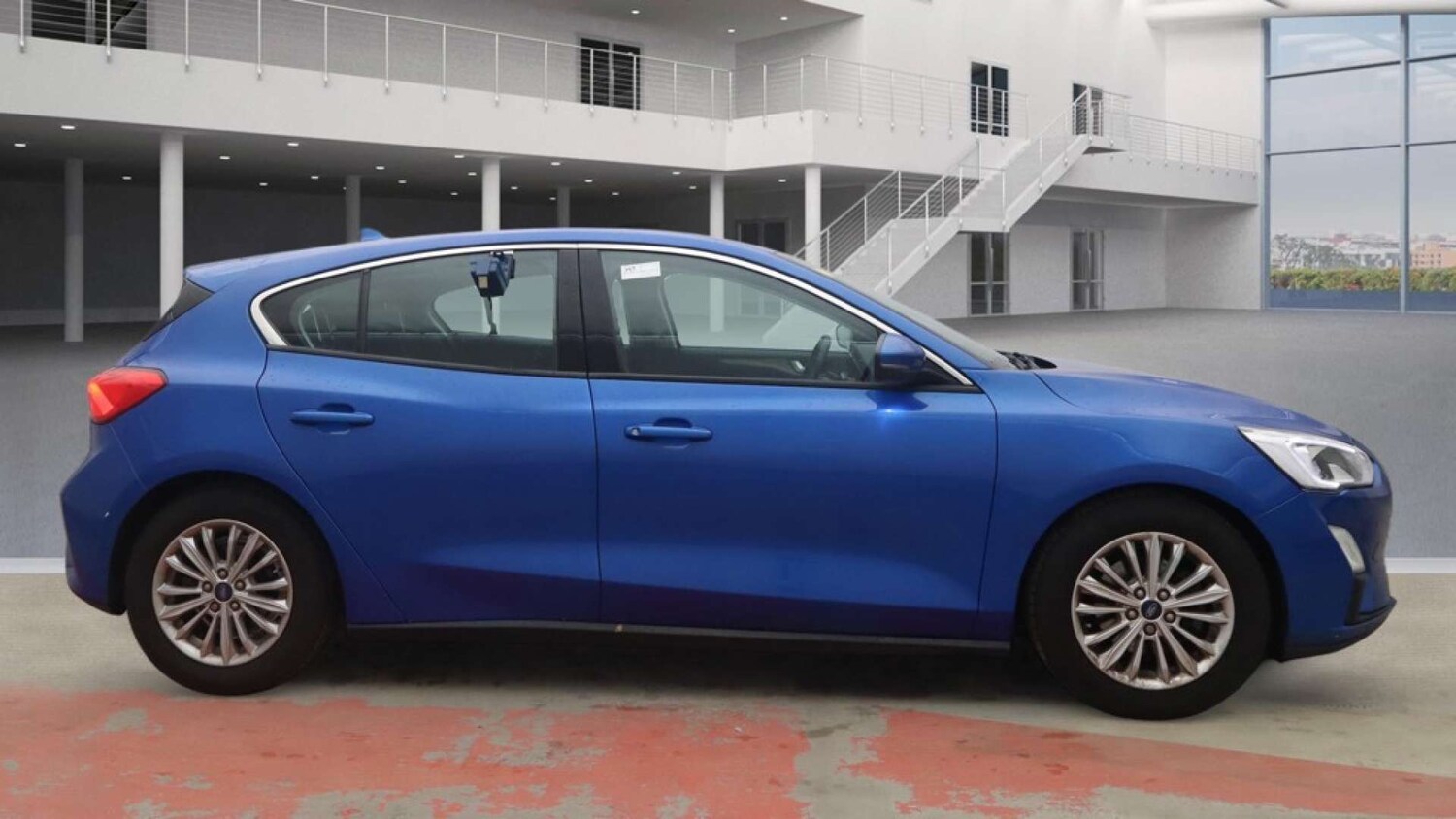 Used Ford Focus 2019 for sale - 76949877: Photo 5