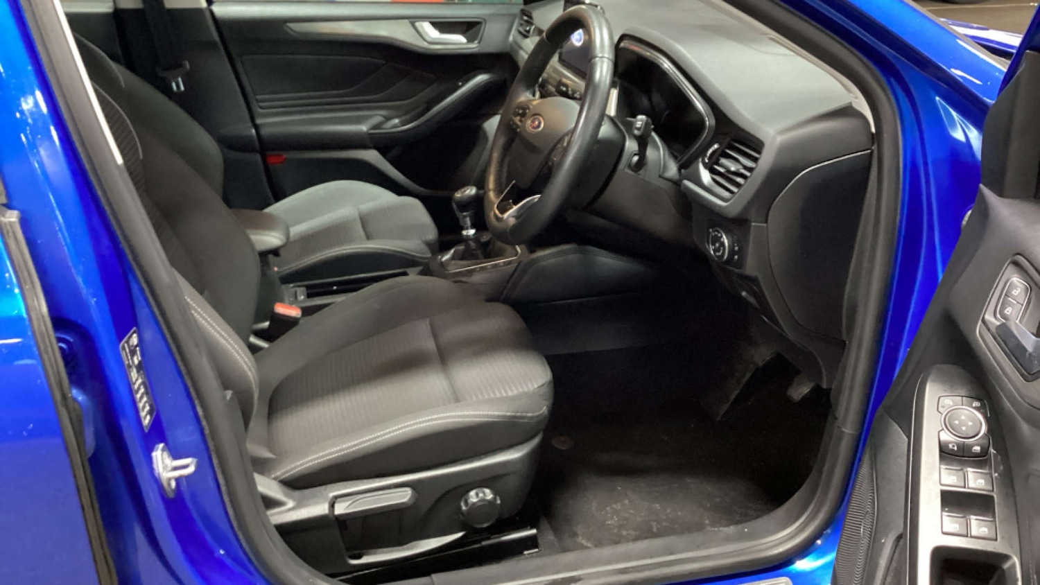 Used Ford Focus 2019 for sale - 76949877: Photo 7