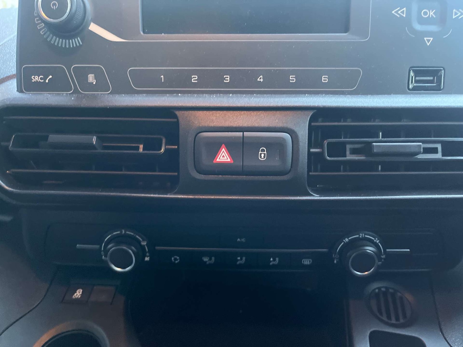 Used Vauxhall Combo Life 2019 for sale - 76509319: Photo 18