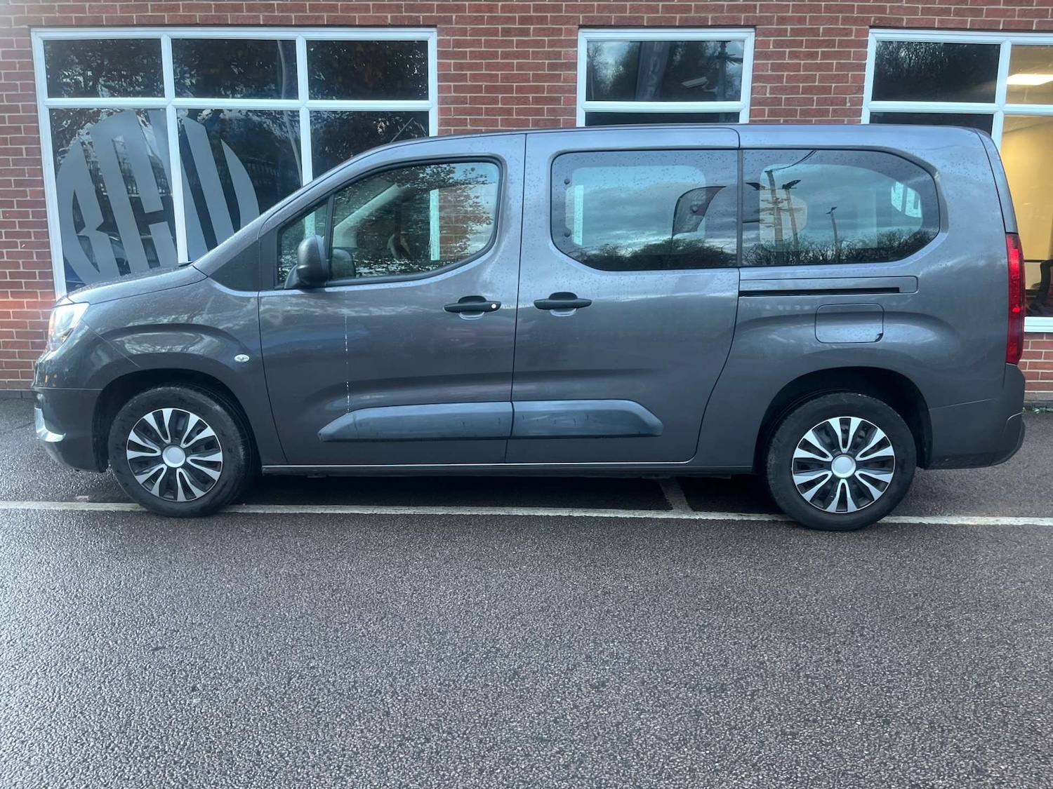 Used Vauxhall Combo Life 2019 for sale - 76509319: Photo 3
