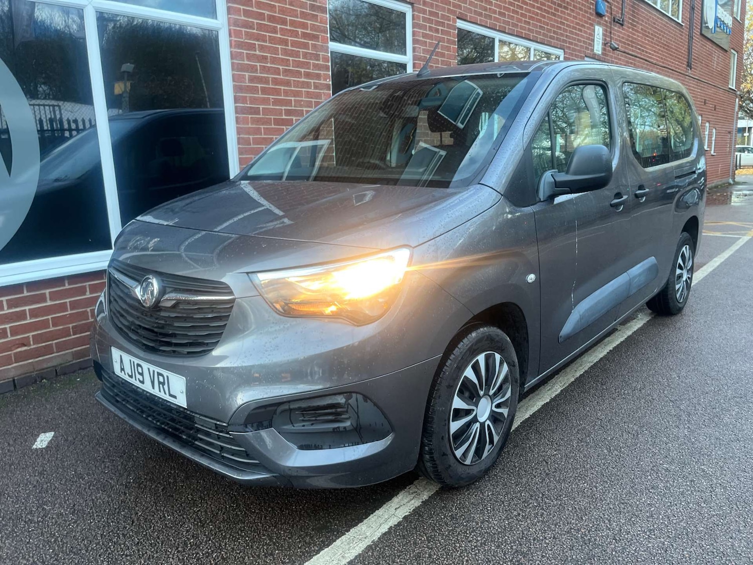 Used Vauxhall Combo Life 2019 for sale - 76509319: Photo 4