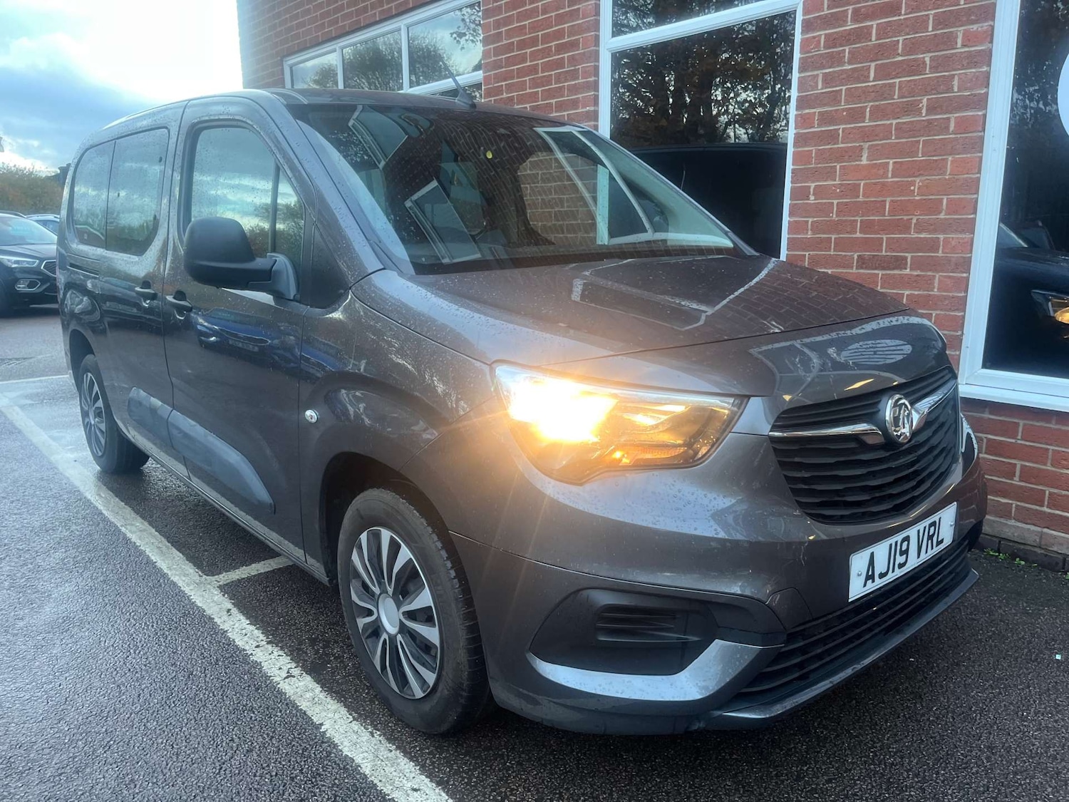 Used Vauxhall Combo Life 2019 for sale - 76509319: Photo 5
