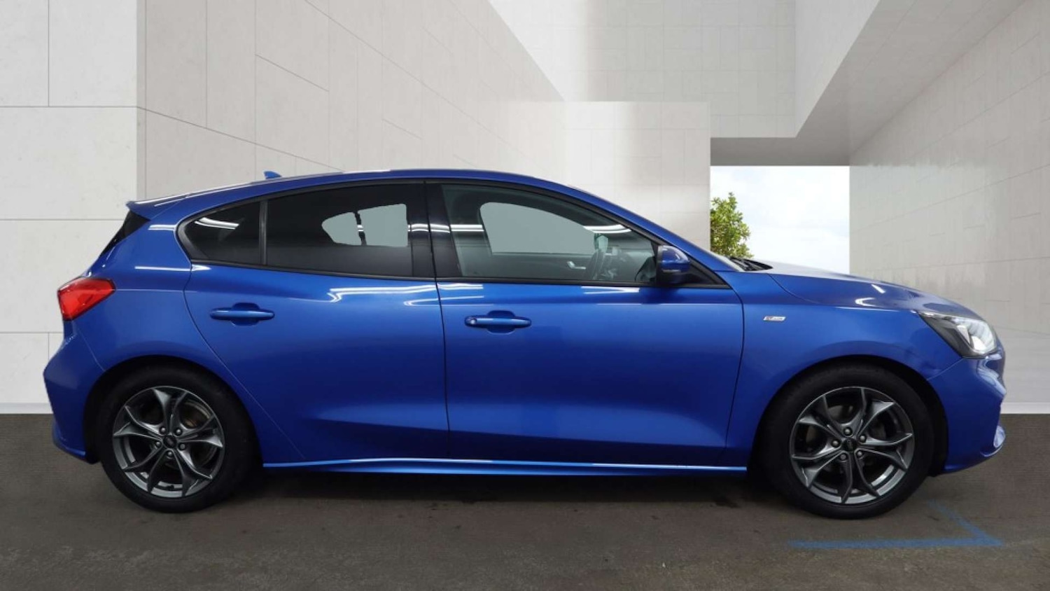 Used Ford Focus 2019 for sale - 78112455: Photo 3