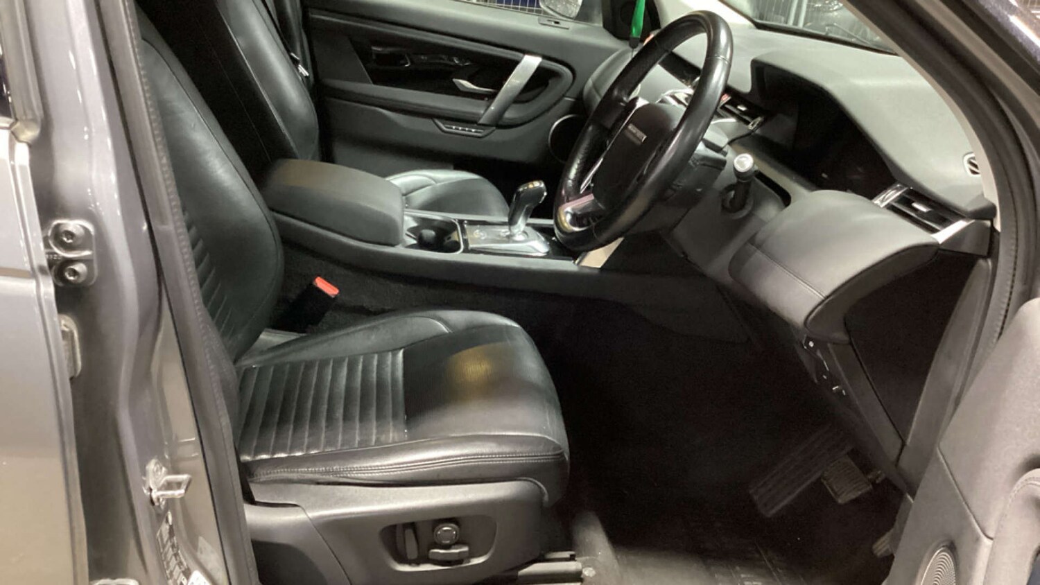 Used Land Rover Discovery Sport 2019 for sale - 78169343: Photo 9