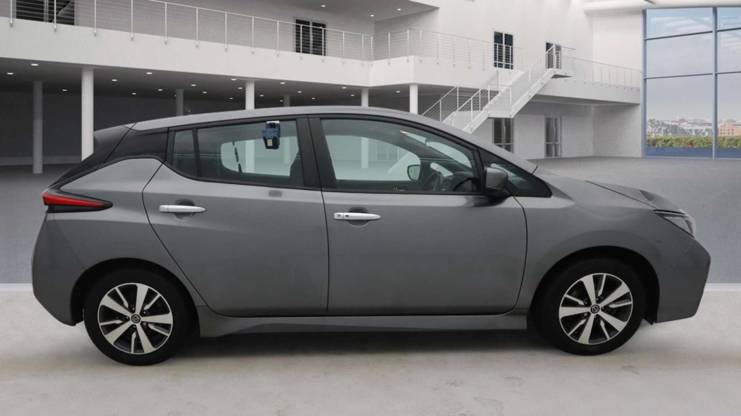 Used Nissan Leaf 2021 for sale - 77682121: Photo 3