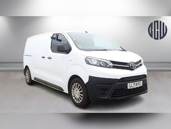 Toyota ProAce feature image