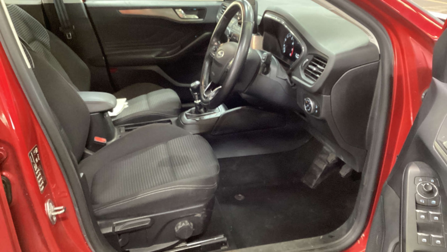 Used Ford Focus 2022 for sale - 77276664: Photo 9