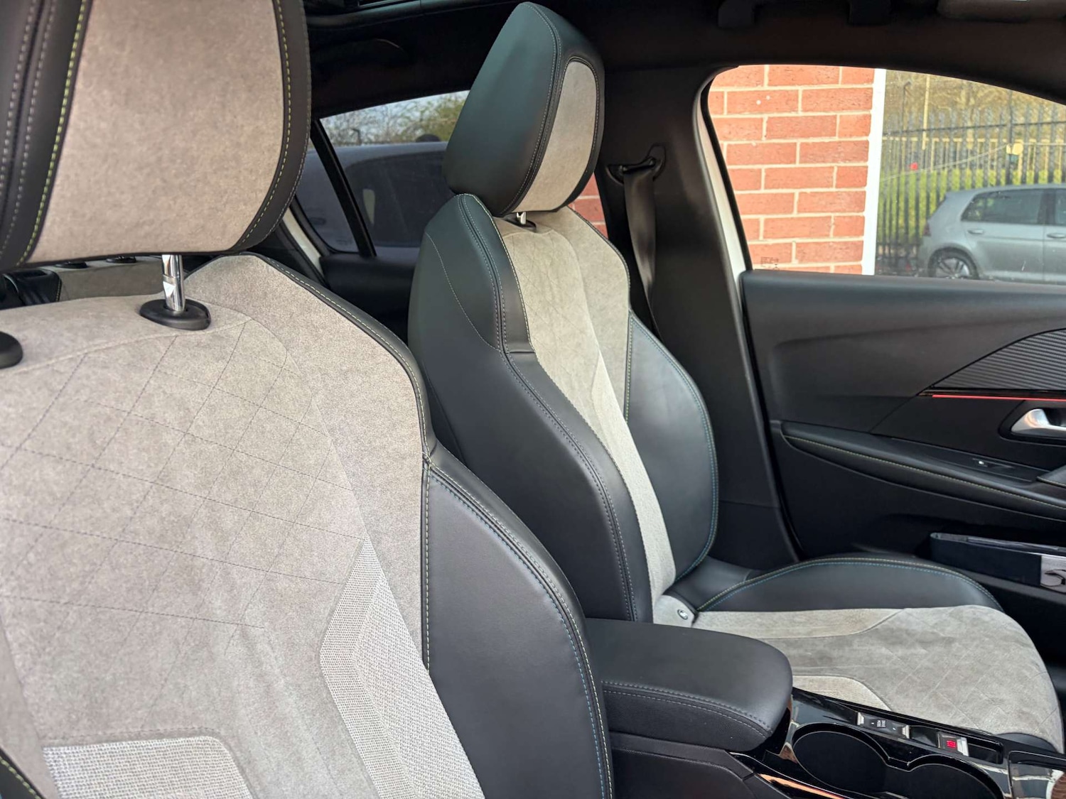 Used Peugeot 208 2020 for sale - 77953401: Photo 12