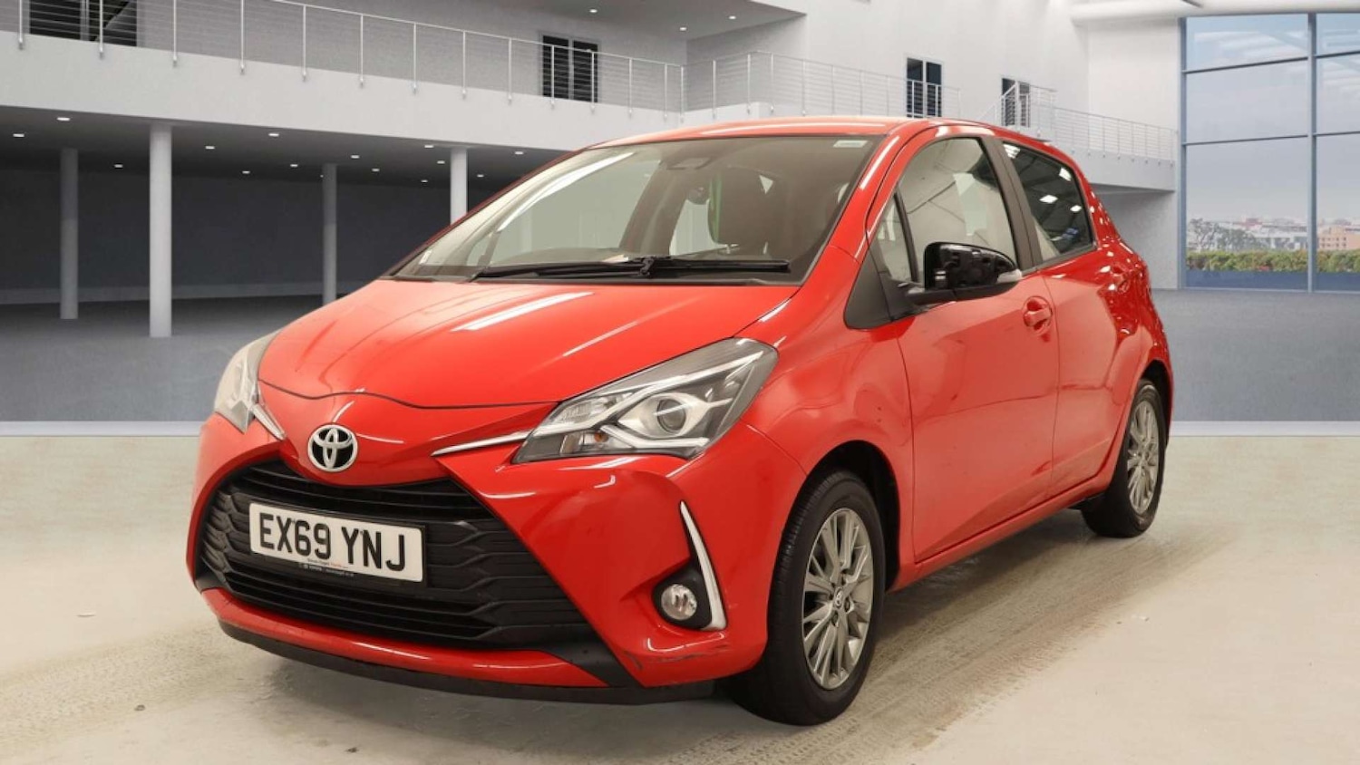 Used Toyota Yaris 2019 for sale - 77584829: Photo 2