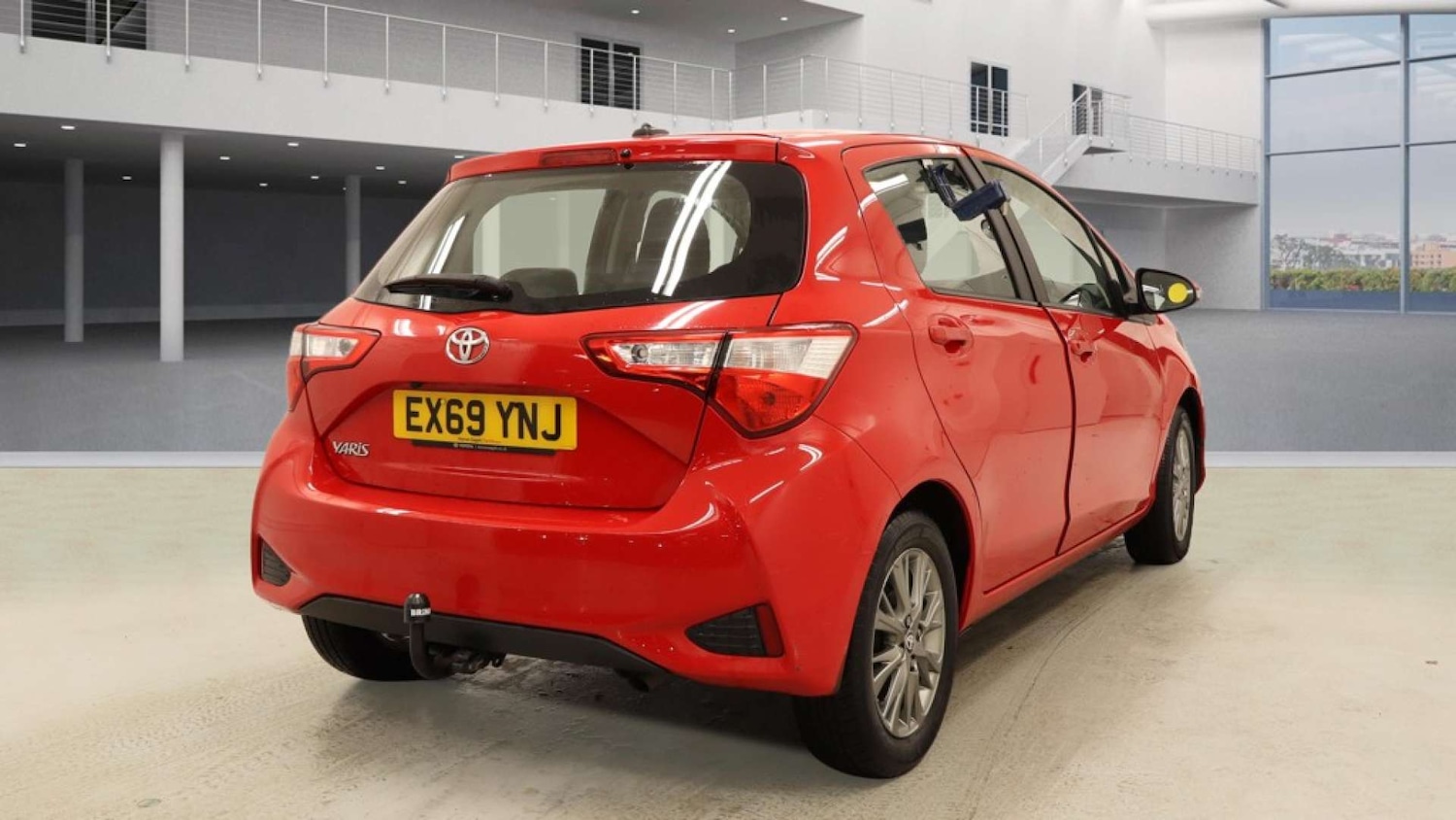 Used Toyota Yaris 2019 for sale - 77584829: Photo 4