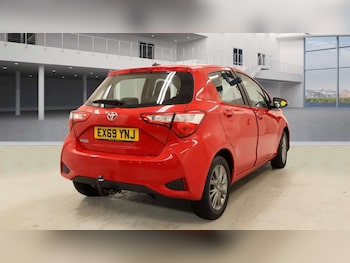 Used Toyota Yaris 2019 for sale - 77584829: Photo