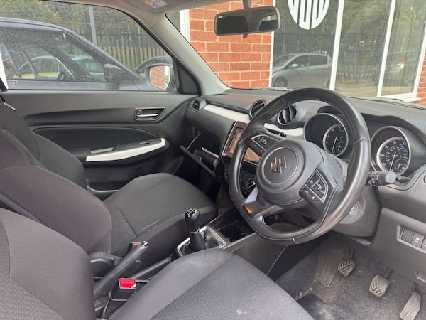 Used Suzuki Swift 2021 for sale - 75549000: Photo 12