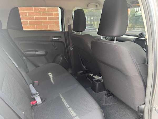 Used Suzuki Swift 2021 for sale - 75549000: Photo 14