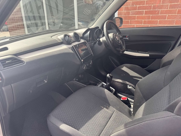 Used Suzuki Swift 2021 for sale - 75549000: Photo 17