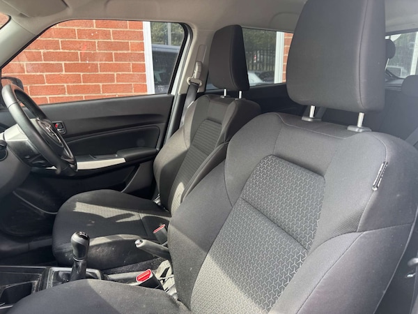 Used Suzuki Swift 2021 for sale - 75549000: Photo 18