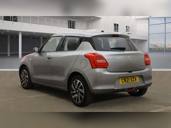 Used Suzuki Swift 2021 for sale - 75549000: Photo
