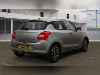 Used Suzuki Swift 2021 for sale - 75549000: Photo
