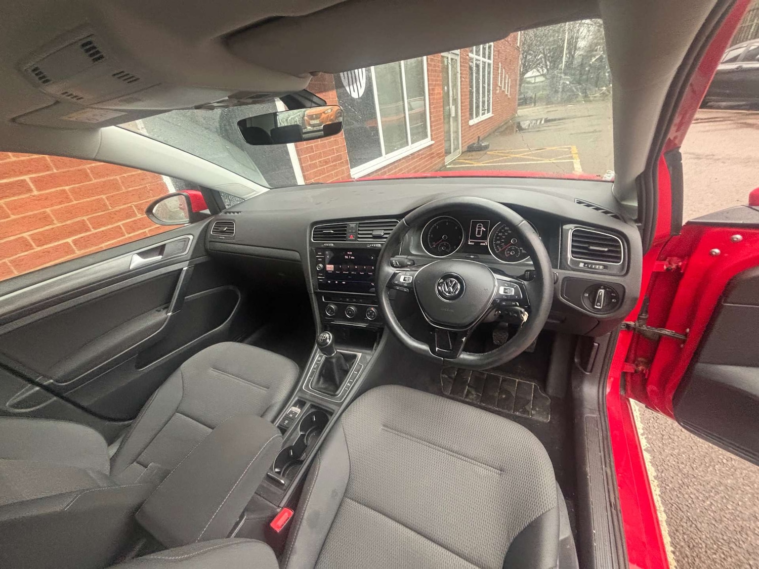 Used Volkswagen Golf 2018 for sale - 77342237: Photo 12