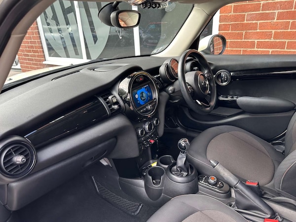 Used MINI Hatch 2018 for sale - 76277809: Photo 23
