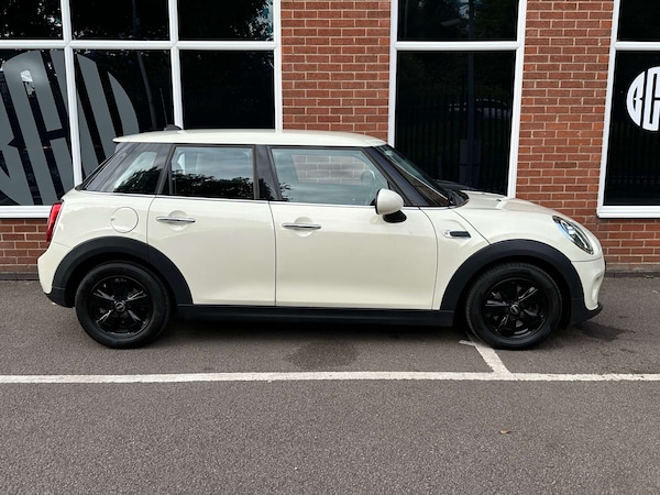 Used MINI Hatch 2018 for sale - 76277809: Photo 5