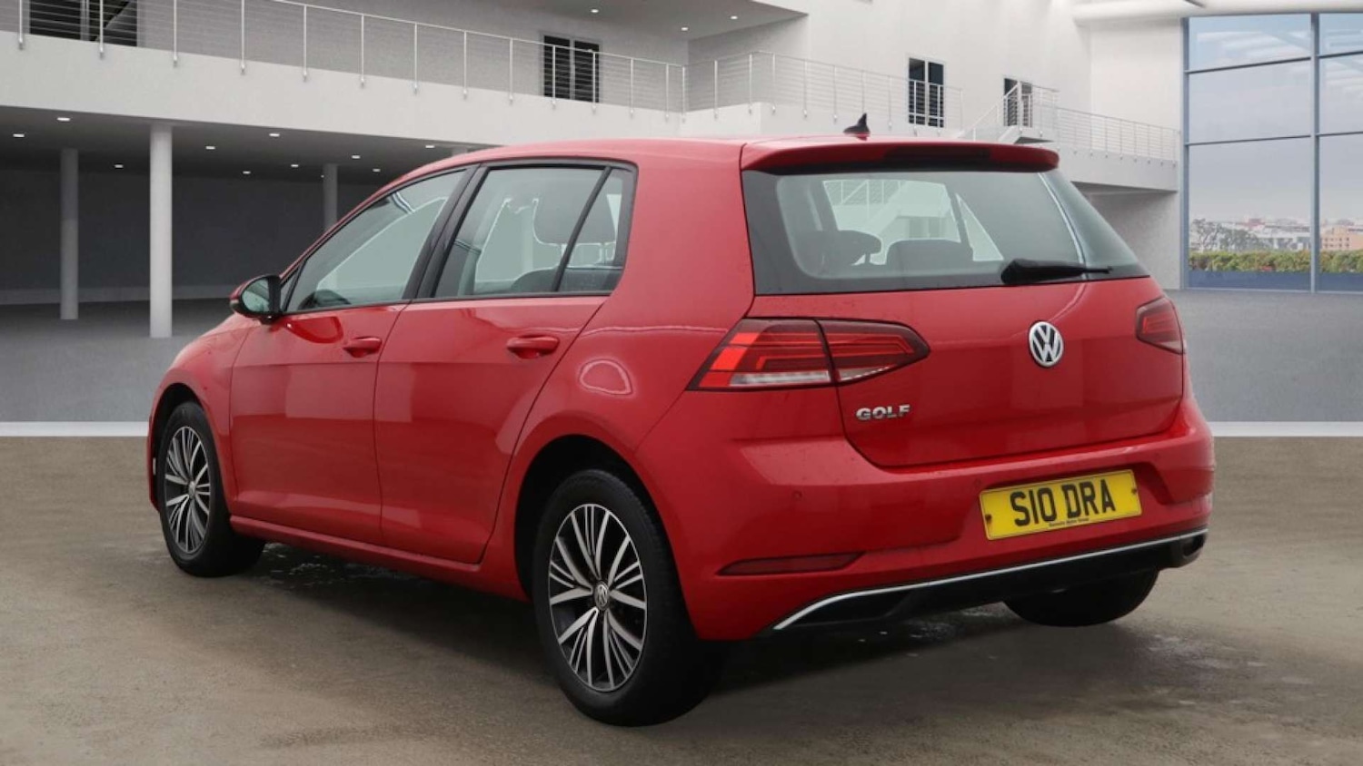 Used Volkswagen Golf 2018 for sale - 76558375: Photo 3