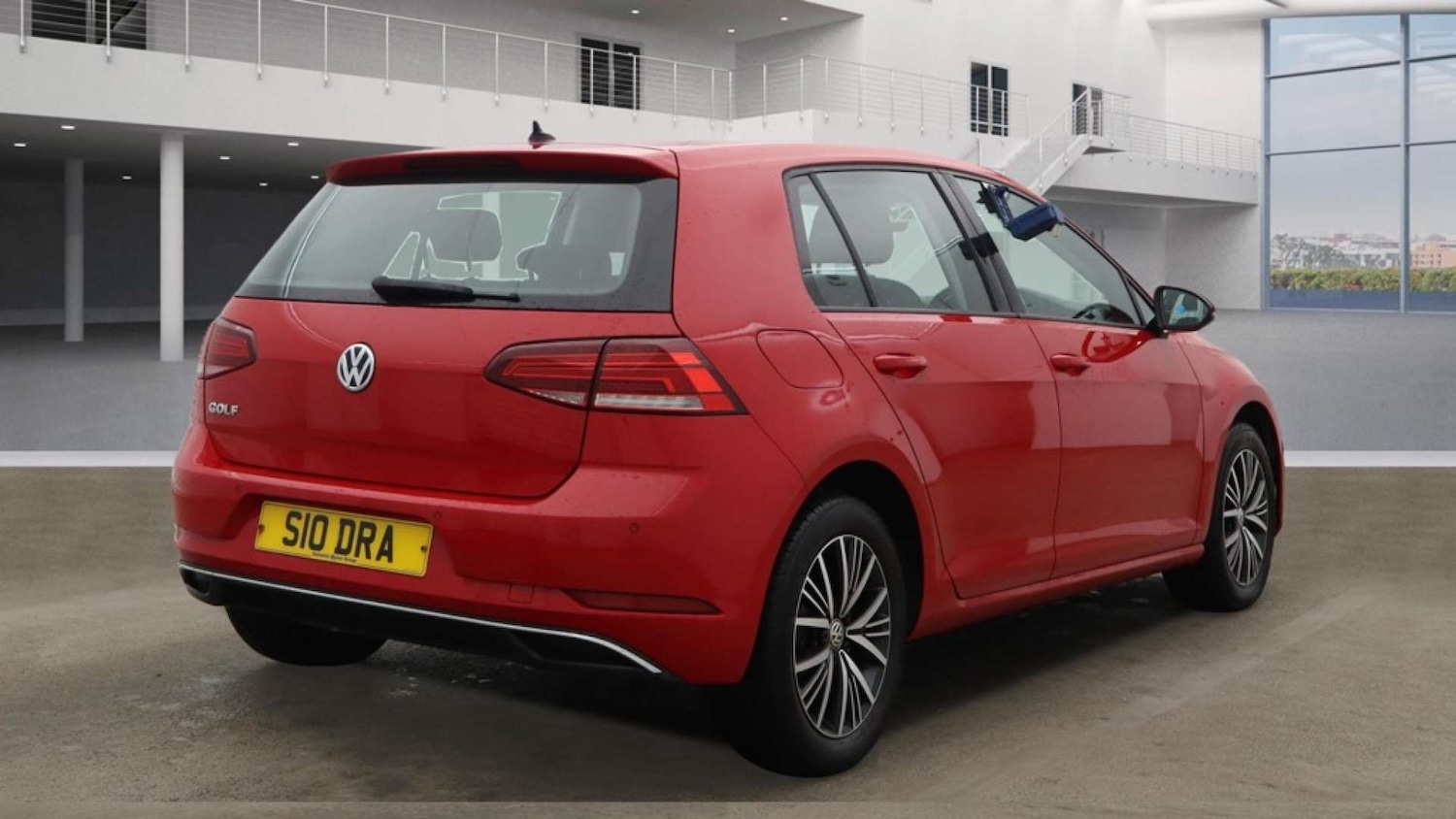 Used Volkswagen Golf 2018 for sale - 76558375: Photo 4