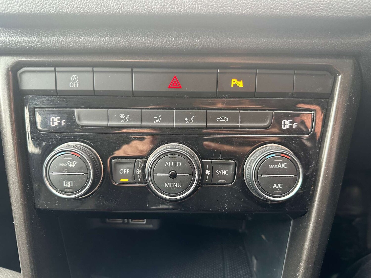 Used Volkswagen T-Roc 2019 for sale - 77896403: Photo 21