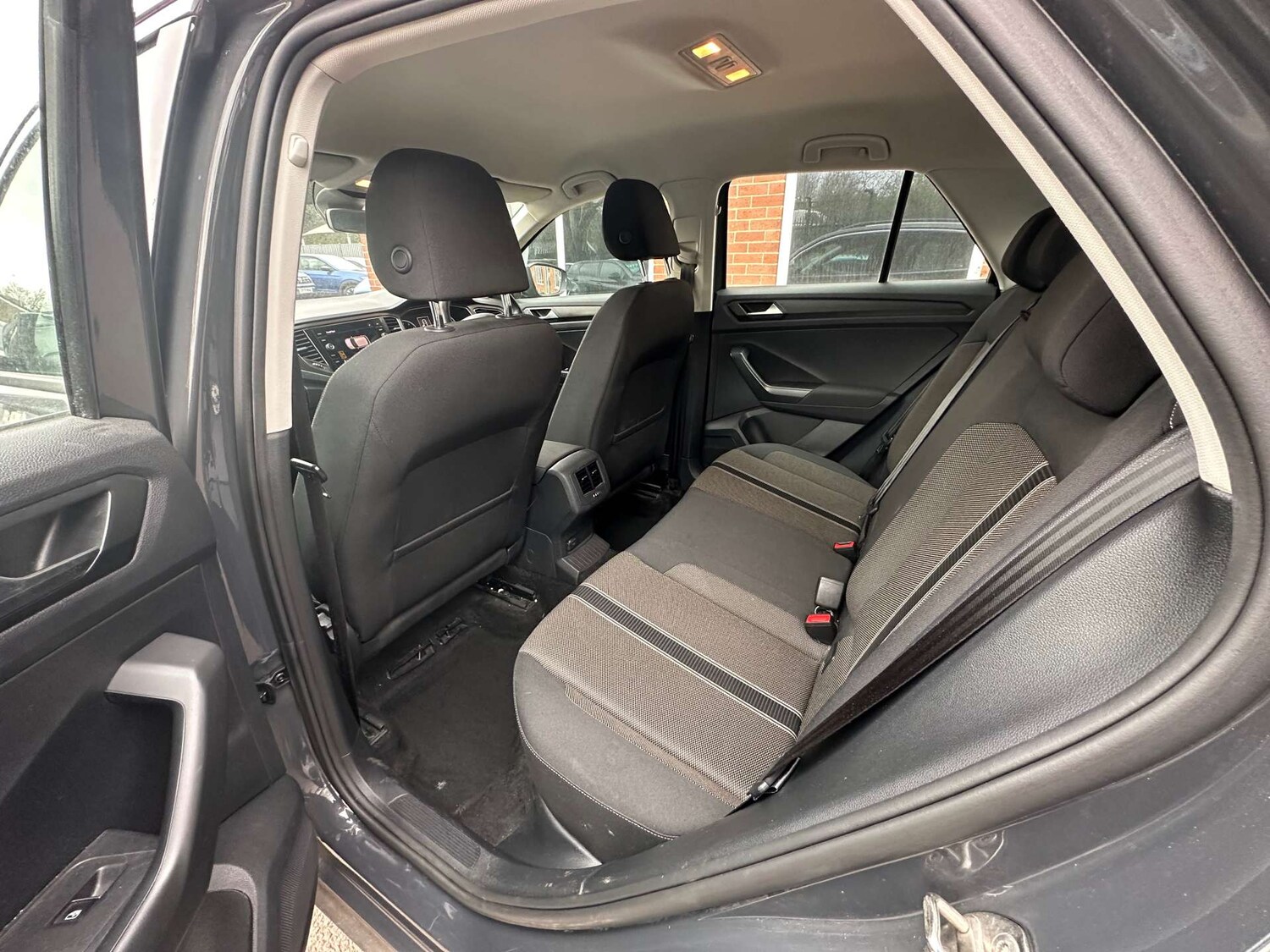 Used Volkswagen T-Roc 2019 for sale - 77896403: Photo 31