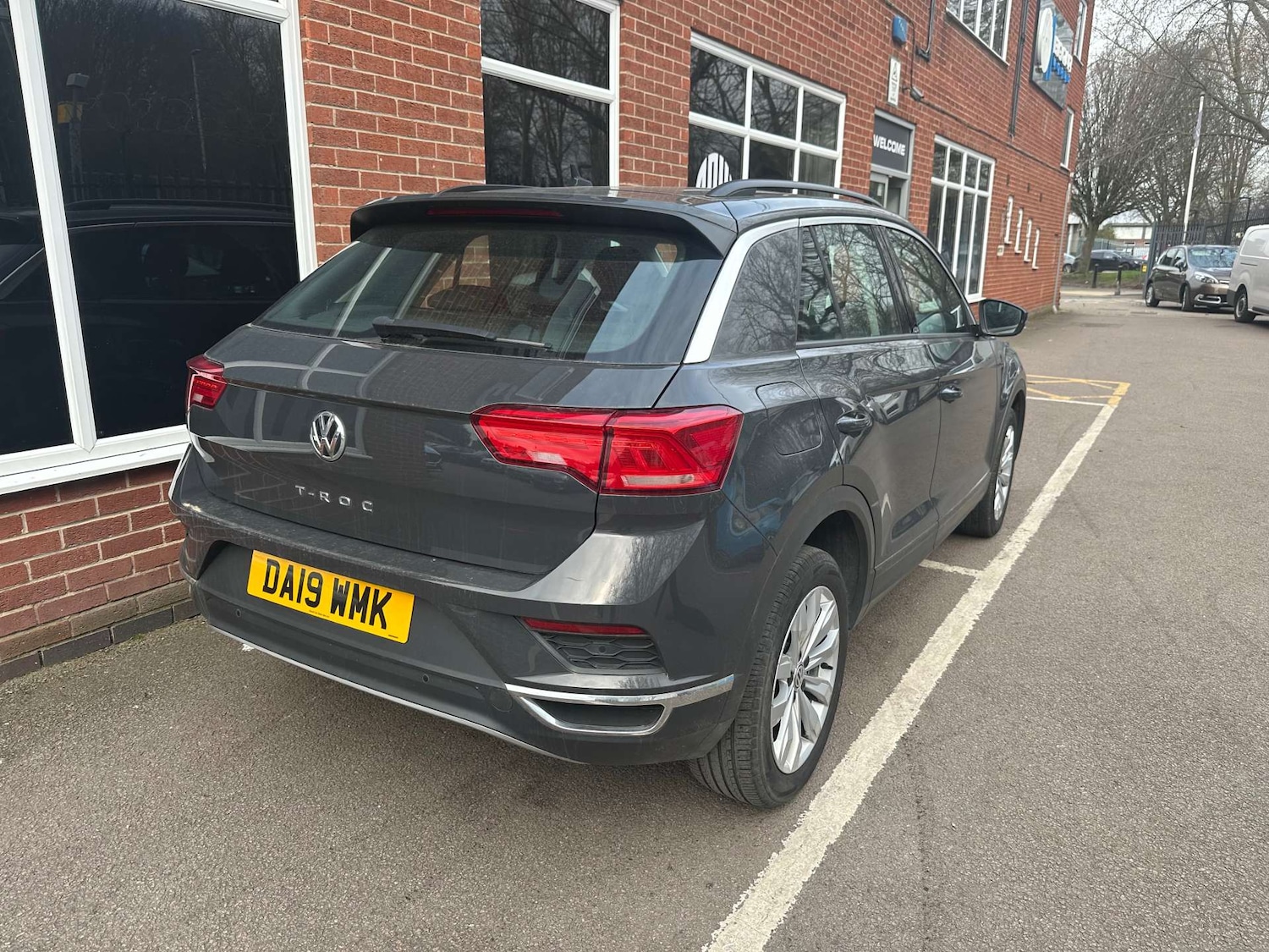 Used Volkswagen T-Roc 2019 for sale - 77896403: Photo 4