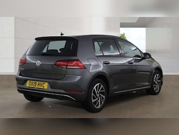 Used Volkswagen Golf 2019 for sale - 78998081: Photo