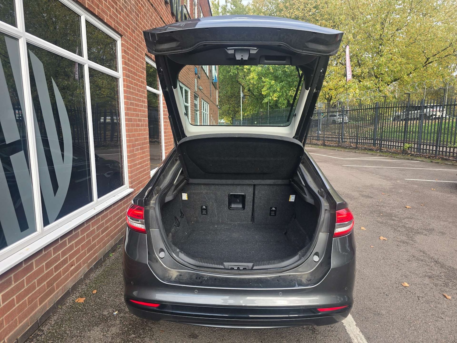 Used Ford Mondeo 2019 for sale - 76372228: Photo 22