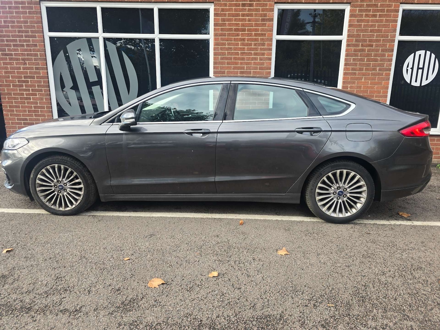 Used Ford Mondeo 2019 for sale - 76372228: Photo 3