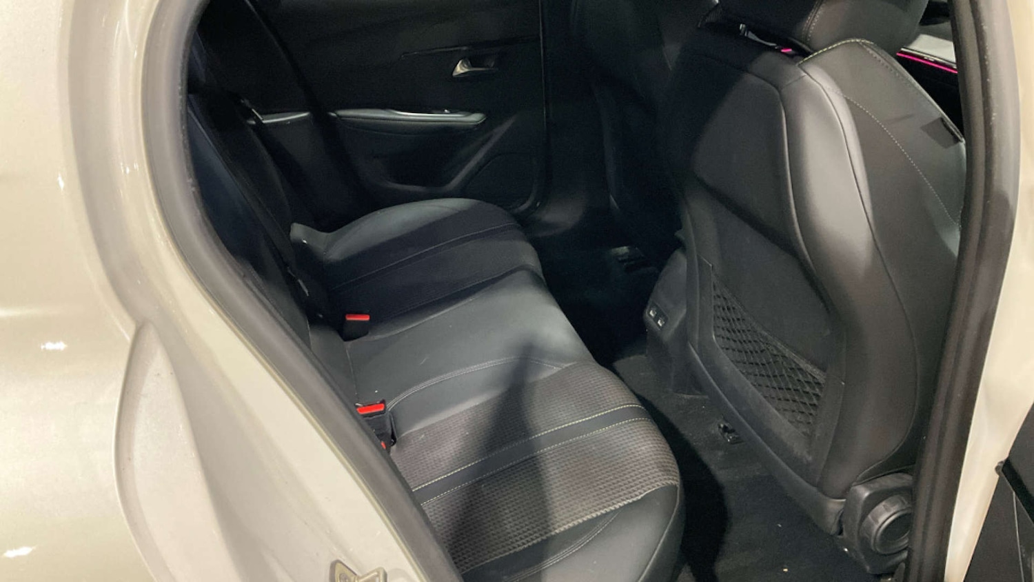 Used Peugeot 208 2022 for sale - 77420243: Photo 8